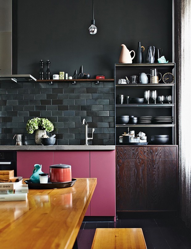 12 cozinhas pretas e elegantes (Foto: Reprodução)