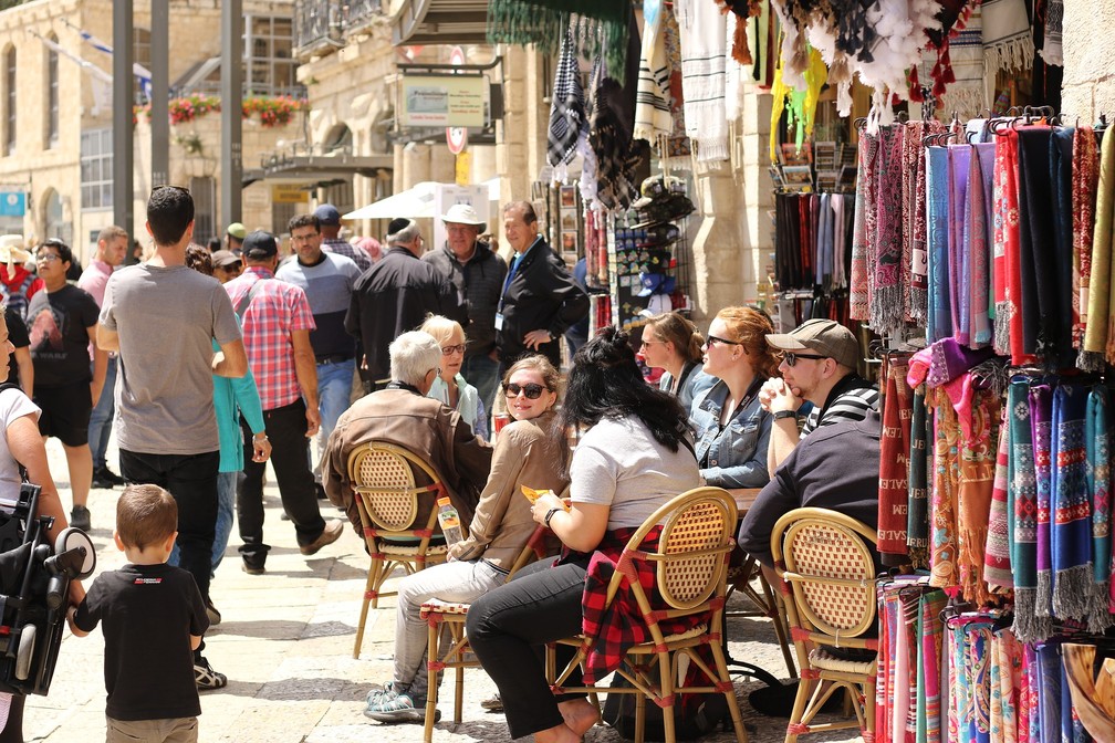 Turistas e locais se misturam nas ruas de JerusalÃ©m â€” Foto: Pixabay