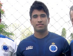 Tupynambás contrata goleiro formado no Cruzeiro e com Seleção no currículo