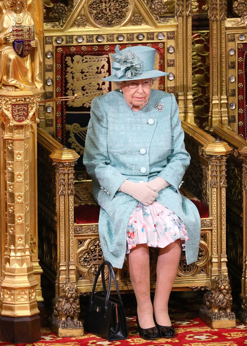 Rainha Elizabeth II discursa no Parlamento britânico pela ...