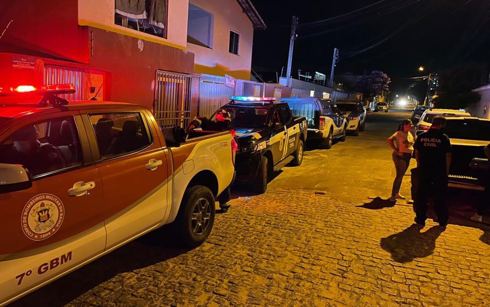 Polícia foi até o local após denúncias de vizinhos — Foto: Divulgação/Polícia Civil