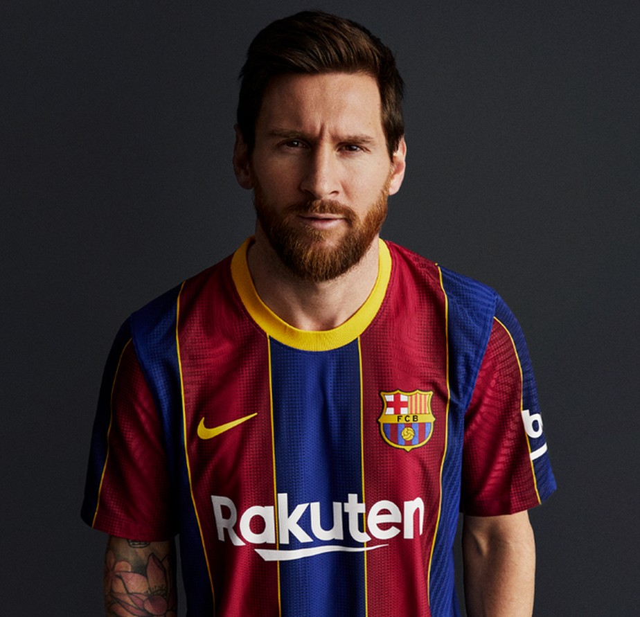 Depois de atraso no lançamento, Barcelona divulga oficialmente nova camisa número 1