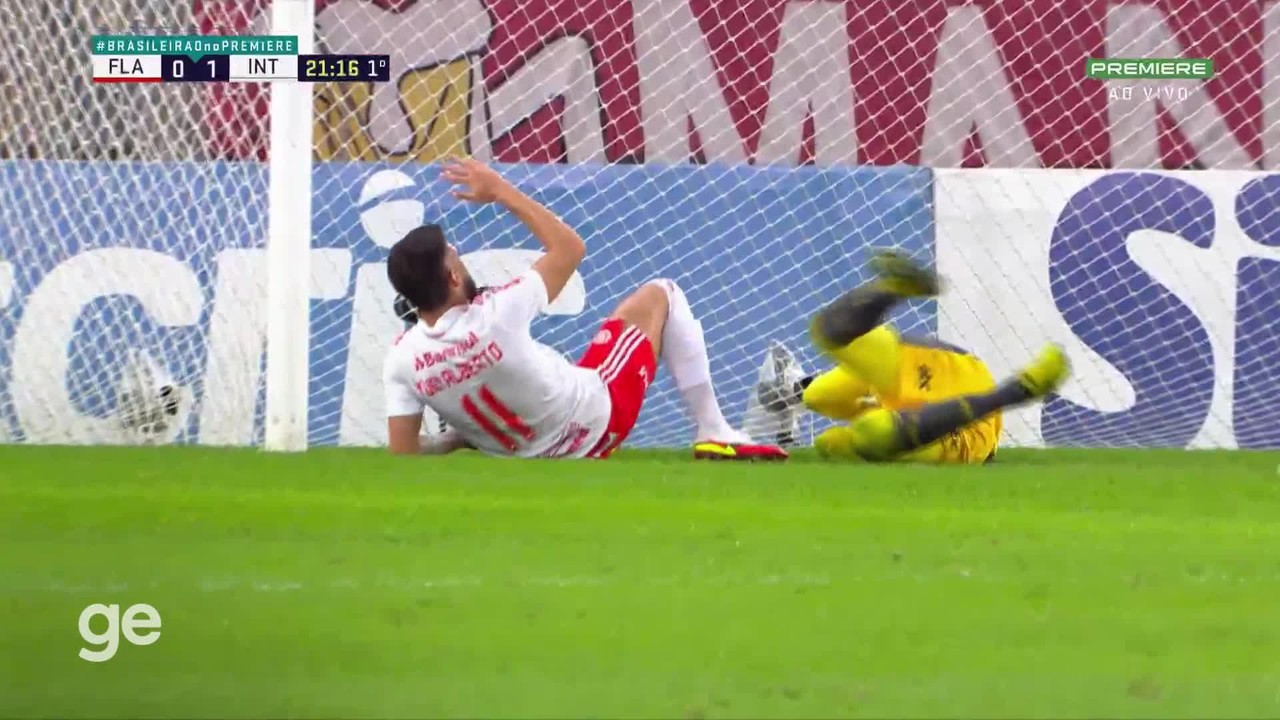 Finalização de Yuri Alberto aos 20 minutos do 1º tempo
