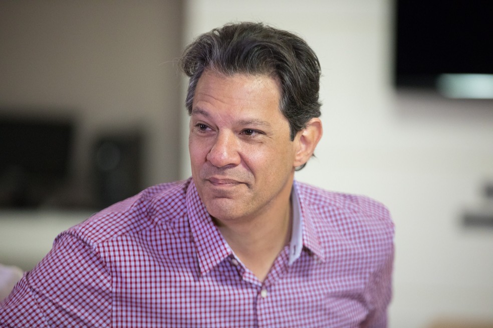 O candidato Fernando Haddad durante a votaÃ§Ã£o do 1Âº turno em SÃ£o Paulo â€” Foto: Marcelo Brandt/G1