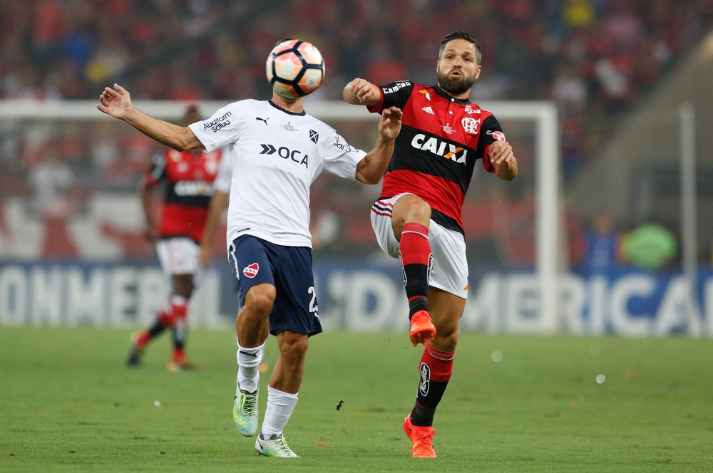 Diego e Everton Ribeiro não seguram protagonismo na reta final do Fla