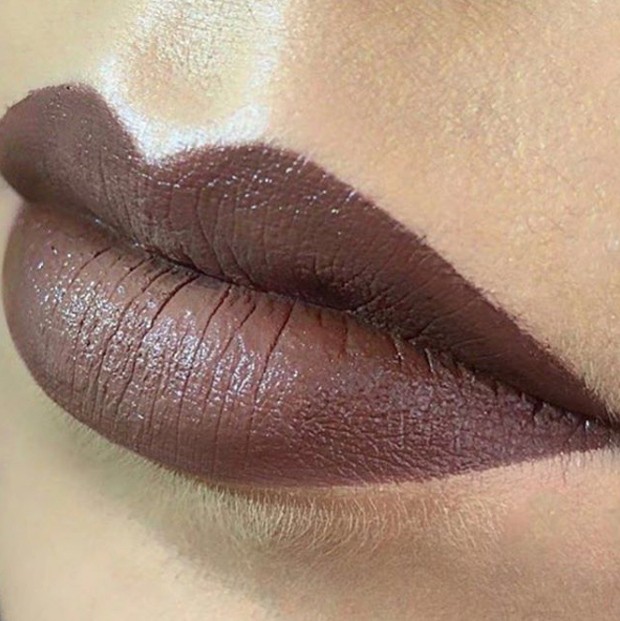 Clique do make que causou a polêmica (Foto: Reprodução / Instagram @maccosmeticsuk) Clique do make que causou a polêmica (Foto: Reprodução / Instagram @maccosmeticsuk)