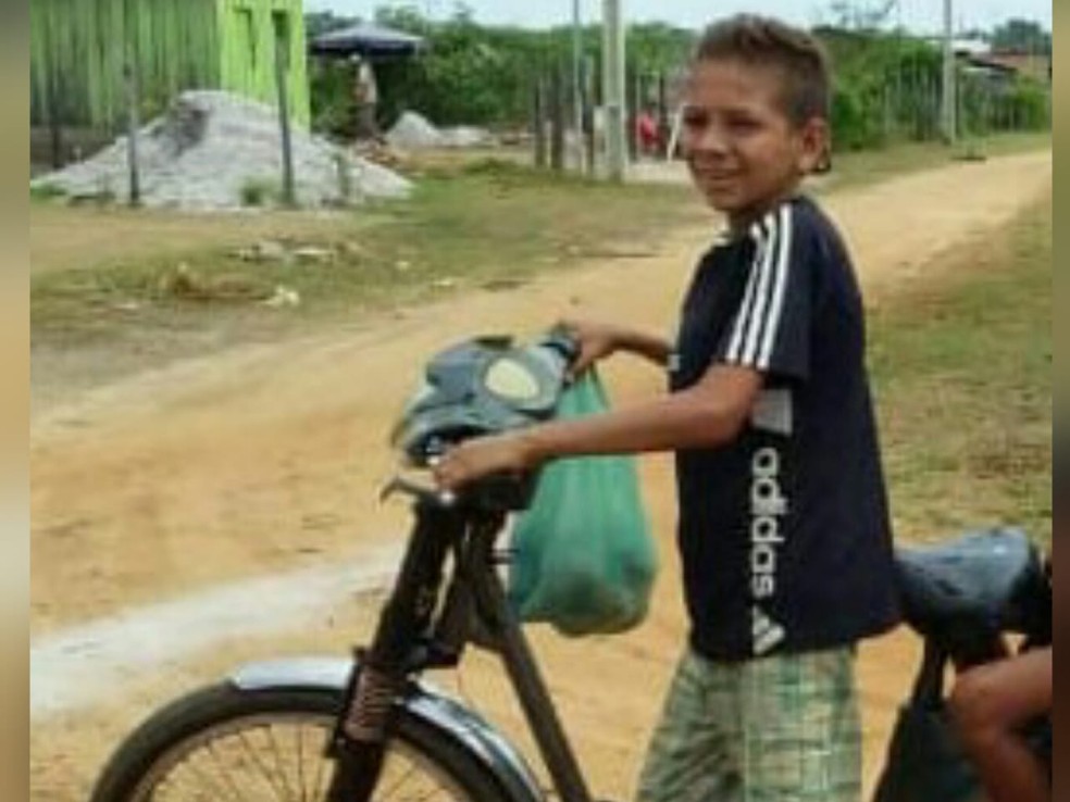 Adolescente de 13 anos foi assassinado na madrugada deste domingo (20), em OriximinÃ¡ â Foto: ReproduÃ§Ã£o/Redes sociais