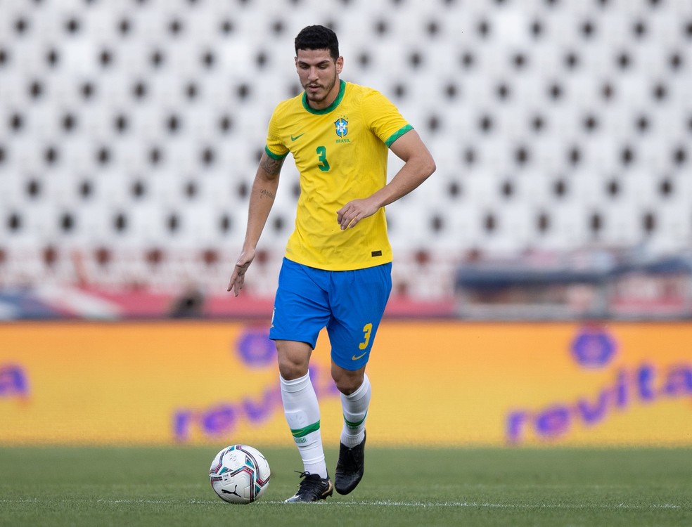 Nino em ação pela seleção olímpica brasileira — Foto: Ricardo Nogueira/CBF