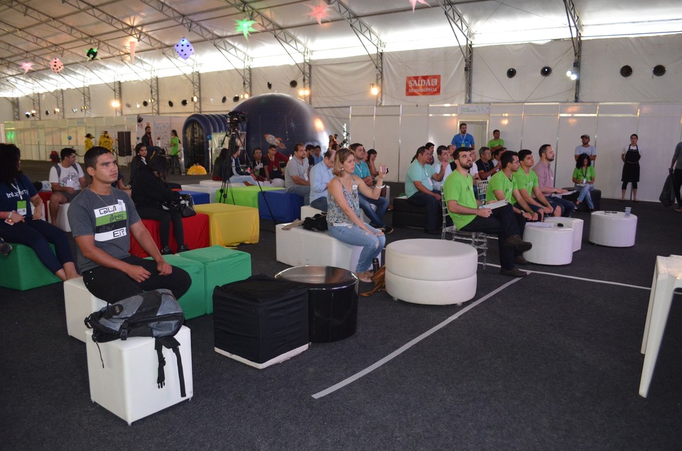Mais de quatro mil pessoas participam do Infoparty (Foto: Hosana Morais/G1)