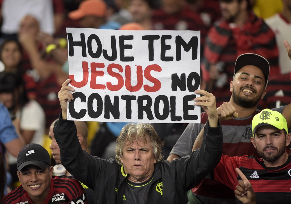 Sósia de Jorge Jesus no Maracanã — Foto: André Durão