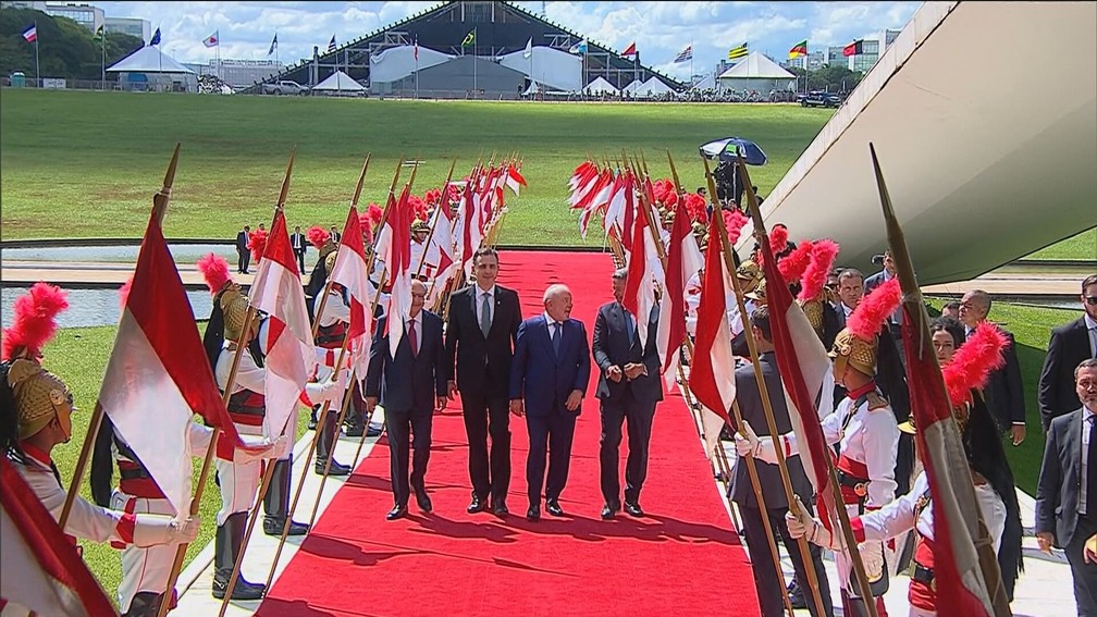 Alckmin, Pacheco, Lula e Lira no Congresso para cerimônia de posse — Foto: Reprodução