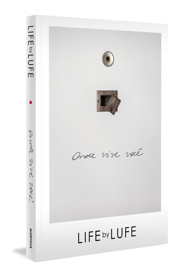 Livro reúne registros de Lufe Gomes sobre histórias de casas (Foto: Divulgação)