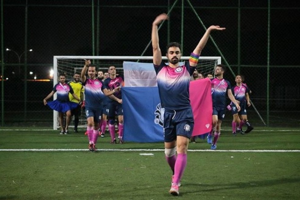 Capitão do Bharbixas, Gustavo Mendes comemora o título com dança (Foto: Reprodução / Instagram)