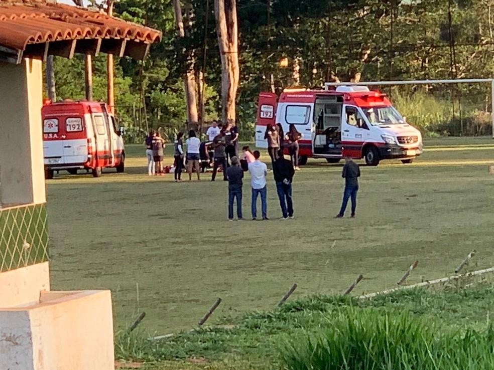 Jogadora da Ferroviária sofre mal súbito e é socorrida pelo Samu em Araraquara — Foto: CBN Araraquara