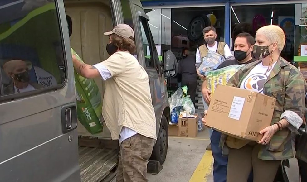 Grupo de voluntários em Itu (SP) se mobiliza para ajudar no resgate de animais no Pantanal — Foto: Reprodução/ TV TEM
