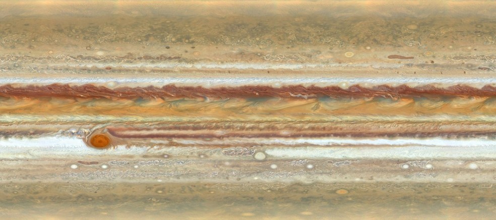 Mancha vermelha em Júpiter na verdade é um furacão — Foto: Nasa