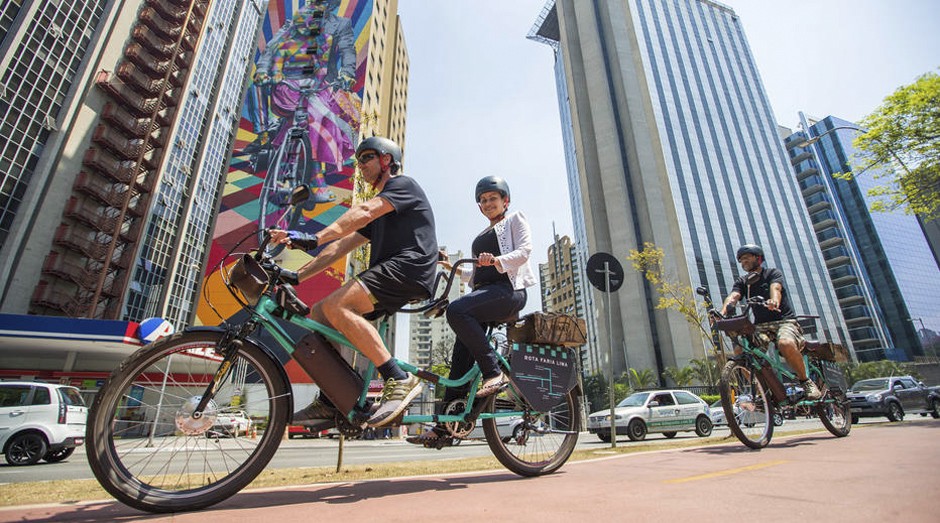 O aplicativo Bikxi, mistura de bike com táxi, estreou em ciclovia da Faria Lima (Foto: Estadão Conteúdo)