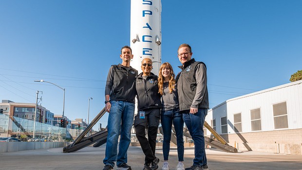 Após a etapa de escalada, partiram para a sede da SpaceX (Foto: Divulgação Inspiration4/John Kraus)