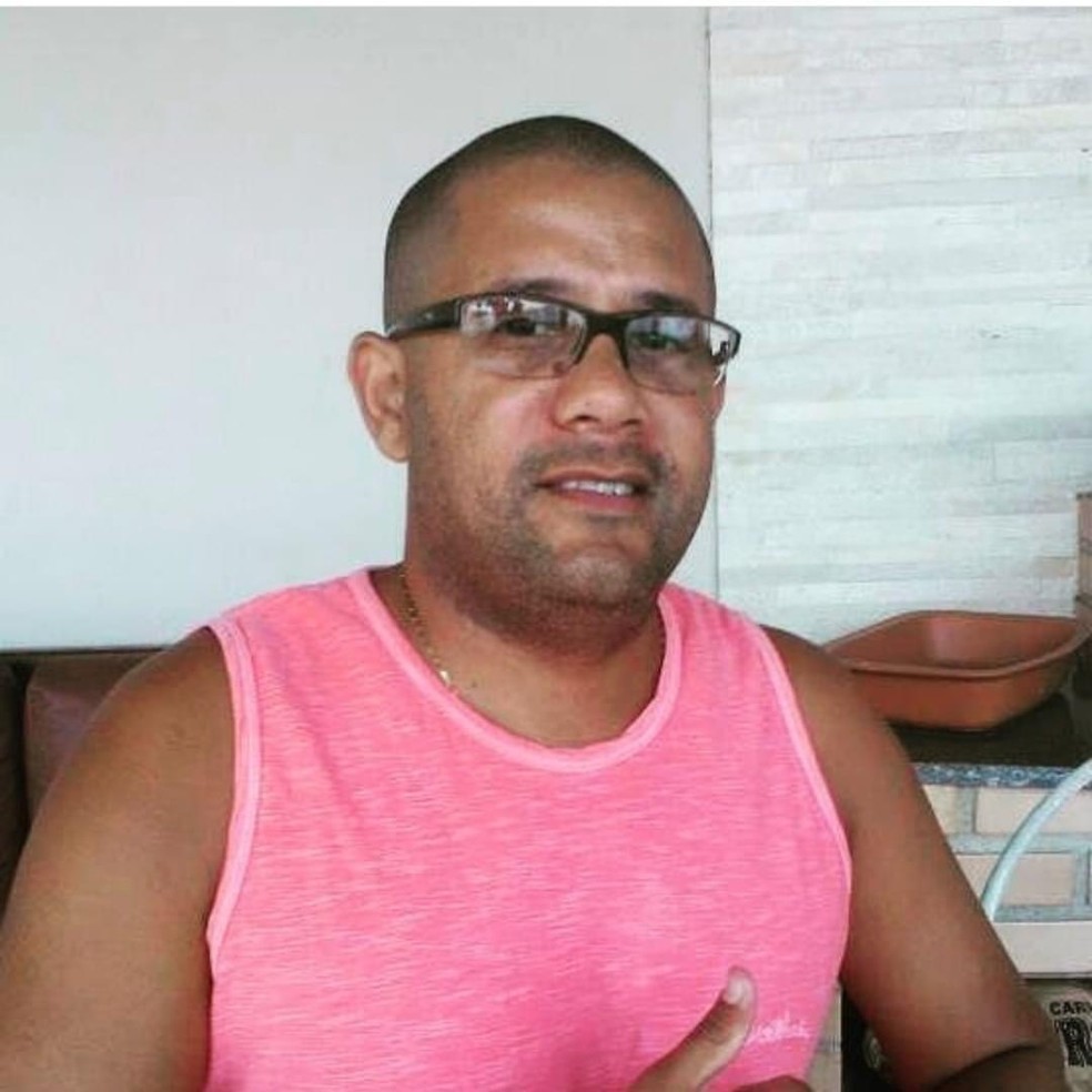 O sargento da Polícia Militar André Nunes Batista, de 41 anos, conduzia o veículo e morreu no local. — Foto: Arquivo pessoal