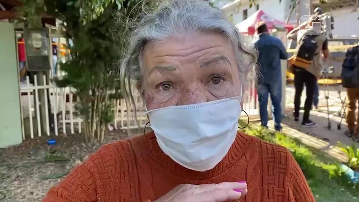 'Parece filme de terror', diz idosa ferida em desabamento após suspeita de explosão; cães ajudam nas buscas por mulher em Florianópolis