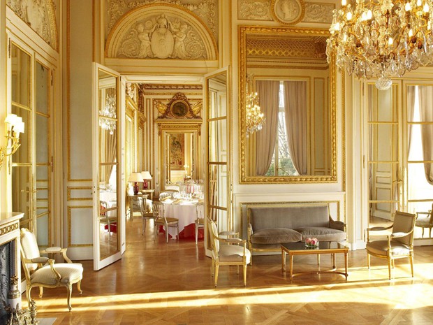 Suíte mais exclusiva de Paris fica em edifício icônico e tem diária de R$  112 mil, Hotéis