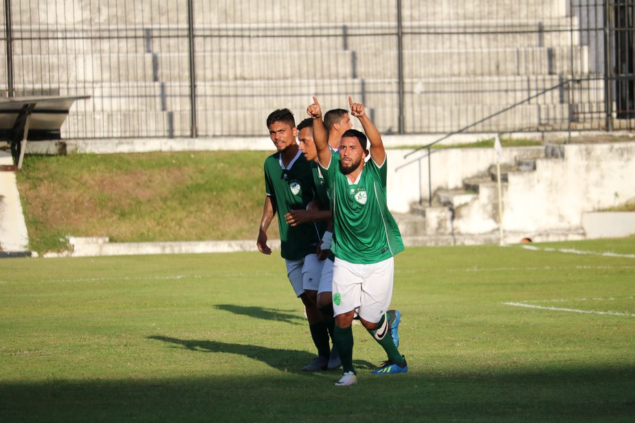 Alecrim vence CentenÃ¡rio, avanÃ§a em primeiro e semifinais estÃ£o definidas
