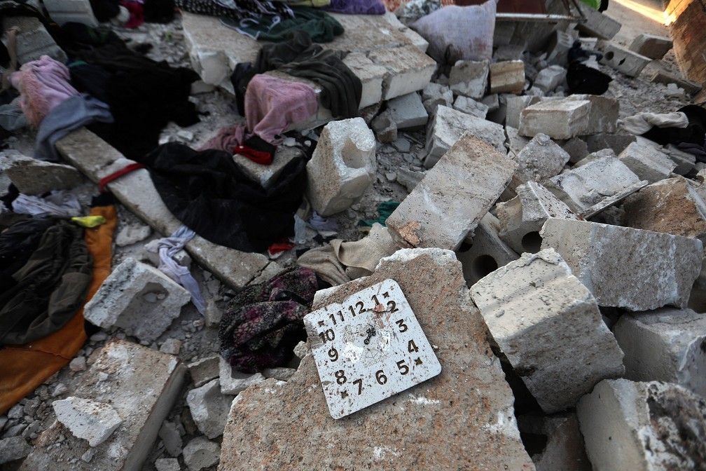 Destruição em Atme, na província de Idlib, na Síria, após ataque militar dos Estados Unidos no dia 3 de fevereiro — Foto: Aaref Watad/AFP