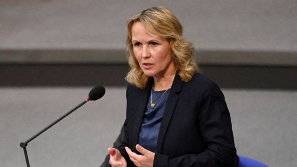 Steffi Lemke, ministra do Meio Ambiente da Alemanha, diz que a energia renovável é mais segura, mais sustentável e melhor para o clima — Foto: Reuters