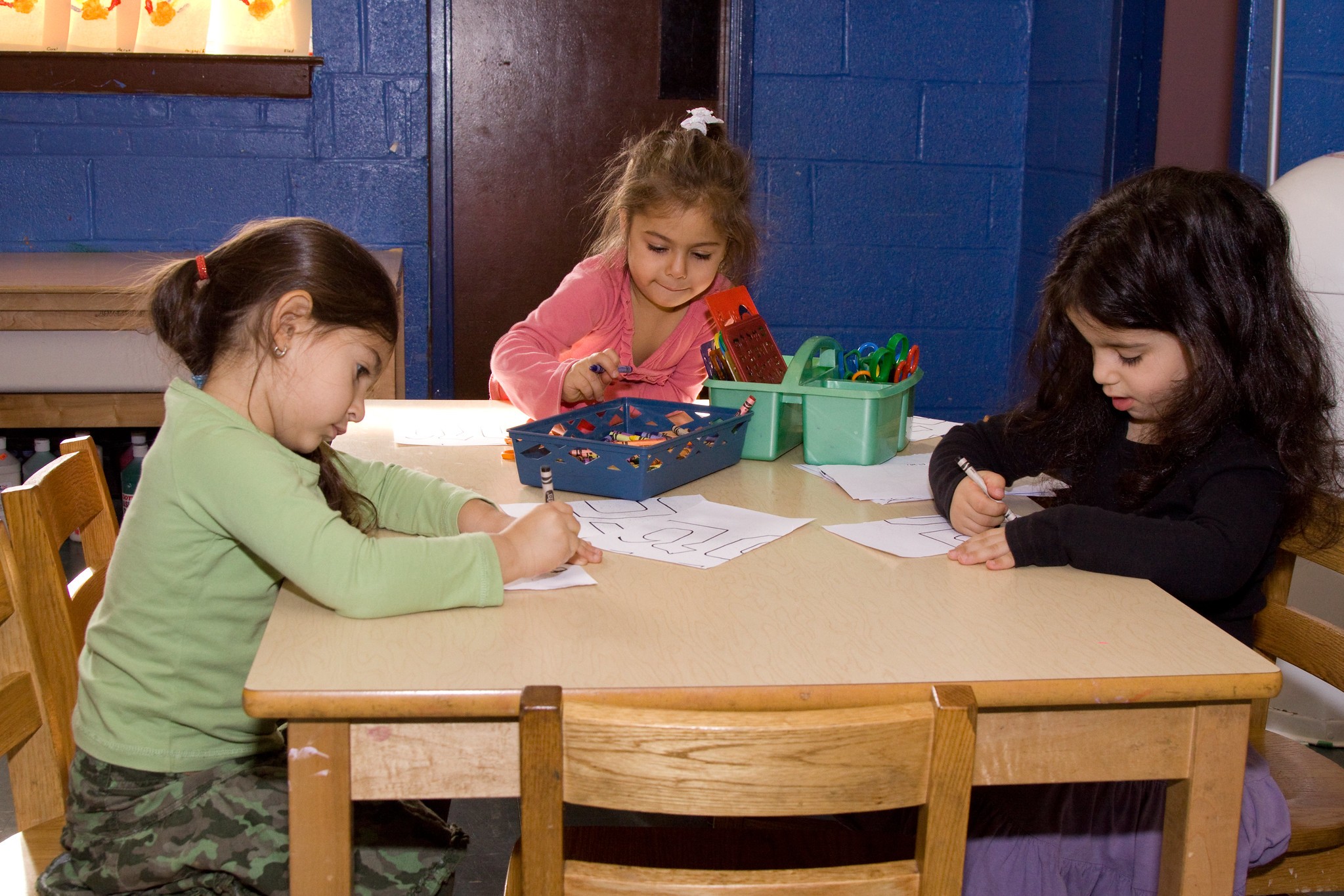 Como tornar a troca de escola mais tranquila para crianças pequenas? (Foto: Kars4Kids Car Donation & Educational Programs/ Flickr)