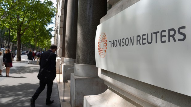 Logo da Thomson Reuters em prédio em Paris, França (Foto: Pascal Le Segretain/Getty Images)