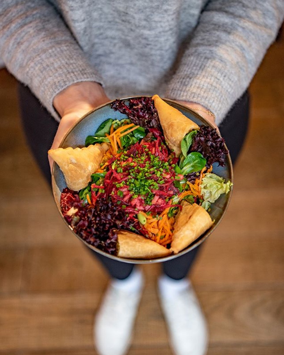Quando os sabores indianos foram introduzidos no cardápio em 1951, o Haus Hiltl finalmente decolou — Foto: Reprodução/Instagram