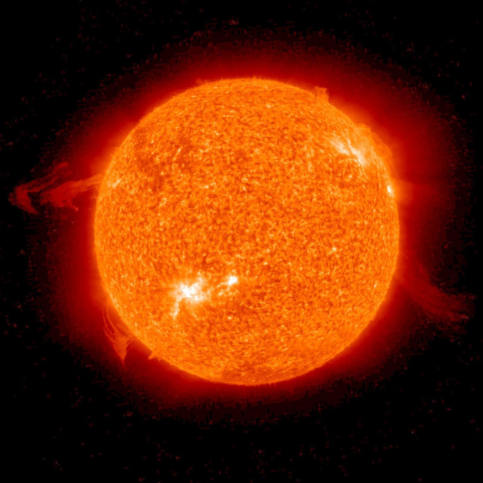 O Sol é uma estrela que já viveu 4,6 bilhões de anos (Foto: NASA/GSFC/SOHO)