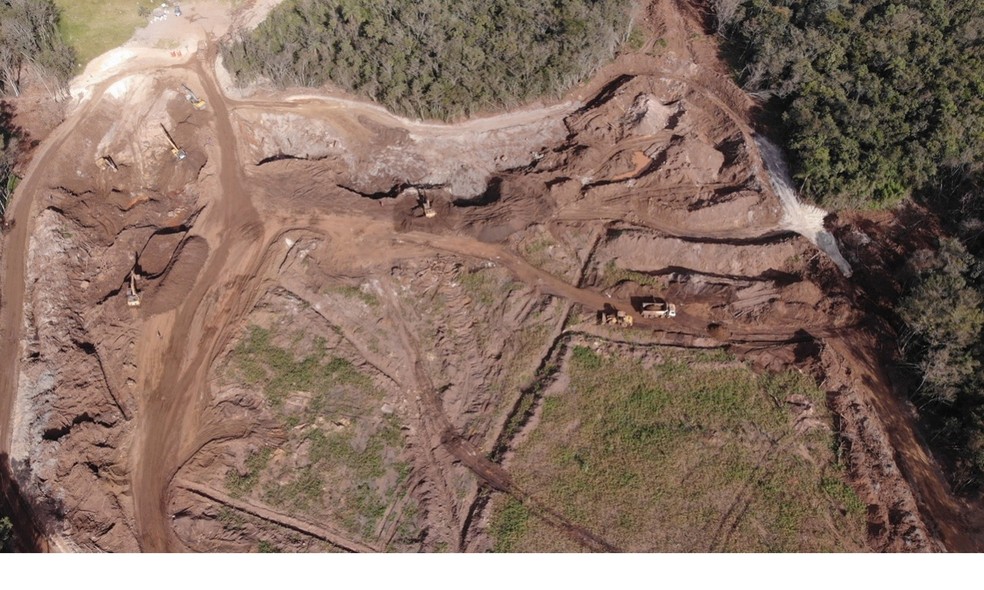 Ãrea 'Remanso 2', dentro da mina CÃ³rrego do FeijÃ£o, da Vale, onde a barragem B1 se rompeu em janeiro deste ano â€” Foto: Corpo de Bombeiros de Minas Gerais/DivulgaÃ§Ã£o