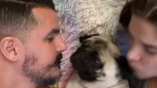 Priscila Fantin e Bruno Lopes celebram três anos de seu cachorro