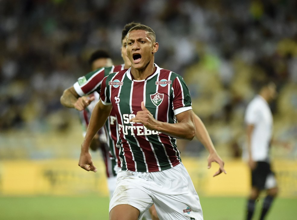Richarlison em ação pelo Fluminense — Foto: André Durão