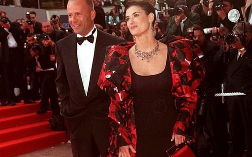 Demi Moore posta com Bruce Willis em Festival de Cannes em 1997 e atual mulher dele comenta