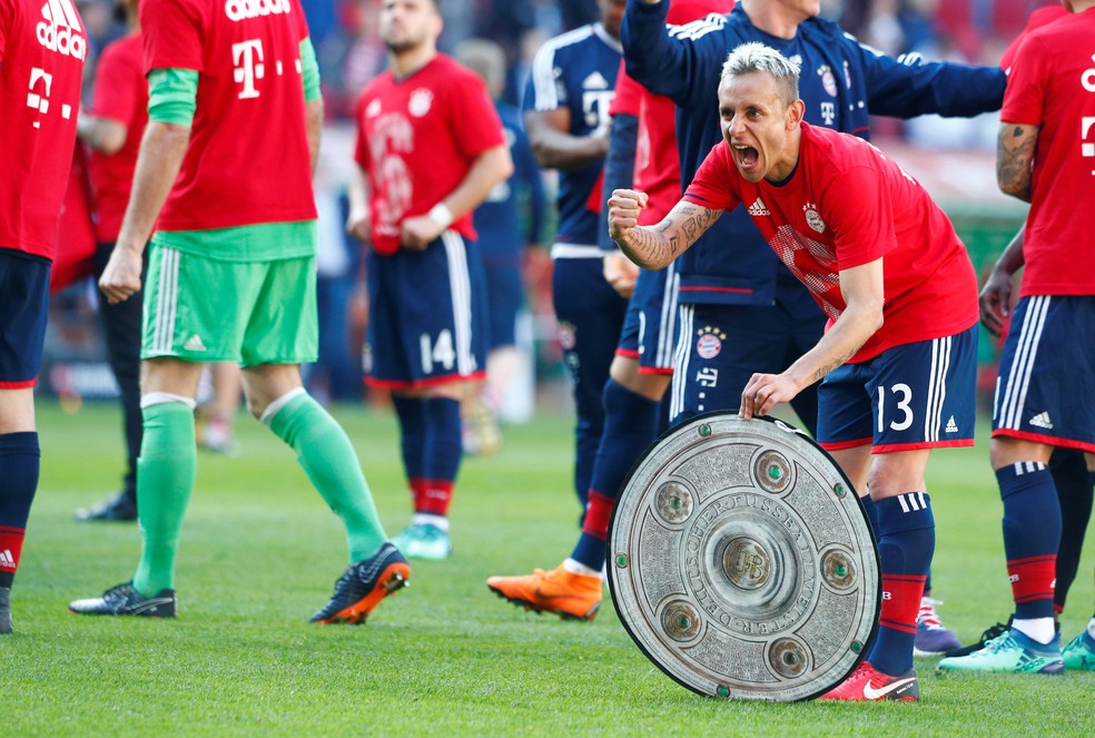 Em Grande Fase Rafinha Se Aproxima De Renovacao Com O Bayern De Munique Futebol Alemao Globoesporte