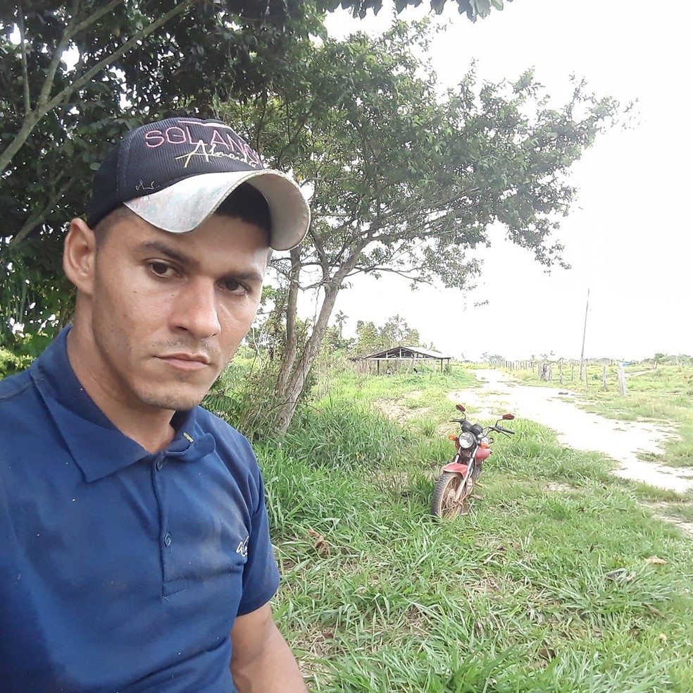 Arinaldo Rego de Andrade foi achado morto pela mãe neste domingo (13) na zona rural de Rio Branco — Foto: Arquivo pessoal