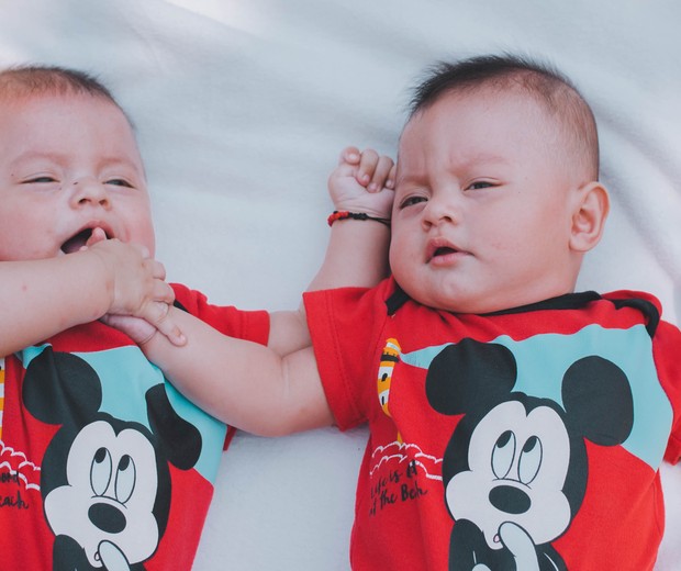 Gêmeos bebês (Foto: Pexels/Edwin Ariel Valladares)