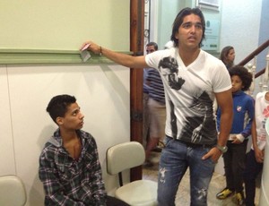 Livre para jogar: Moreno visita hospital infantil e doa R$ 20 mil