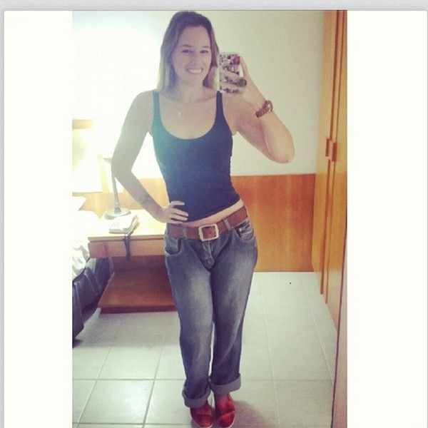 Mariana Belém mostra boa forma (Foto: Reprodução/Instagram)
