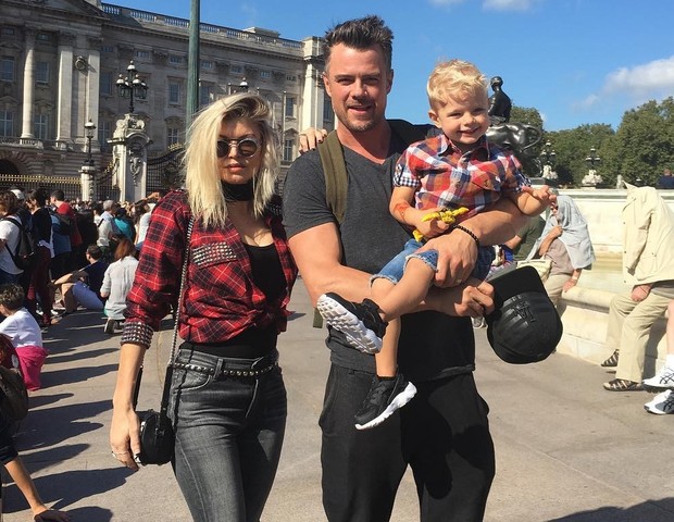 Fergie diz que ainda ama o ex-marido e que são uma família (Foto: Reprodução/Instagram)