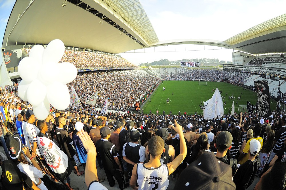 Corinthians pega o Galo na Arena em dia de festa para o clube