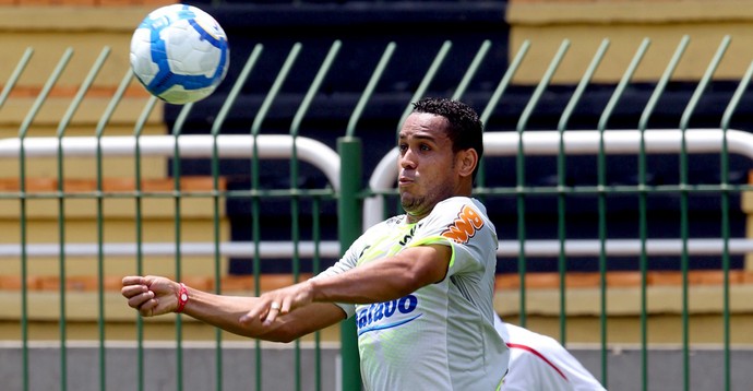 Val Baiano relembra passagem pelo Flamengo, mas tenta retomar carreira