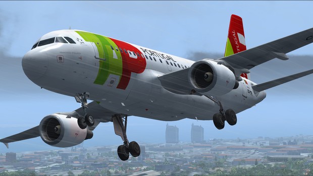 Voo comercial da companhia aérea portuguesa TAP (Foto: Reprodução/Facebook)