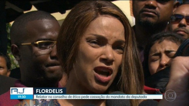 Relator no conselho de ética pede cassação do mandato da deputada Flordelis