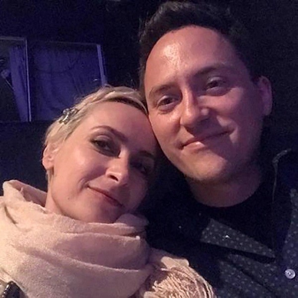 Helena Hutchins com seu marido Matt (Foto: Instagram)