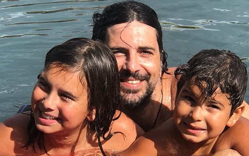 Dira Paes posta foto rara do marido com os filhos: "Meu par, meu caminho" -  Quem | QUEM News