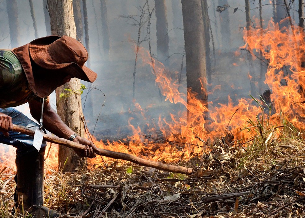 Novos focos de incêndio foram registrados na tarde de quinta-feira (17) na Serra do Mursa, em Várzea Paulista (SP). — Foto: Prefeitura Municipal de Várzea Paulista