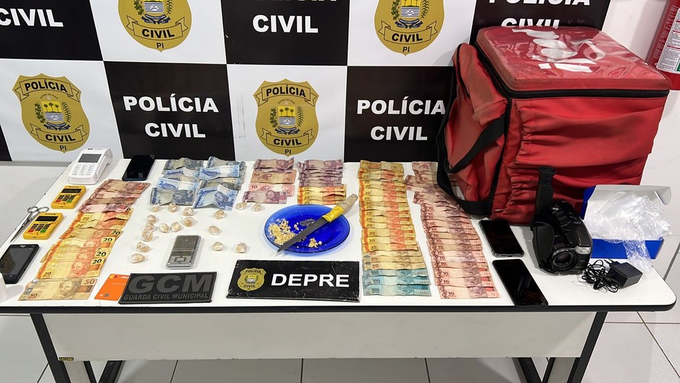 Preso suspeito de fazer ‘delivery’ de drogas na Zona Sudeste de Teresina — Foto: Divulgação /PC-PI